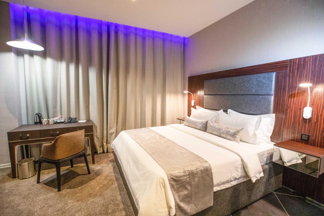 Bon Hotel Tripod Overri Kültér fotó