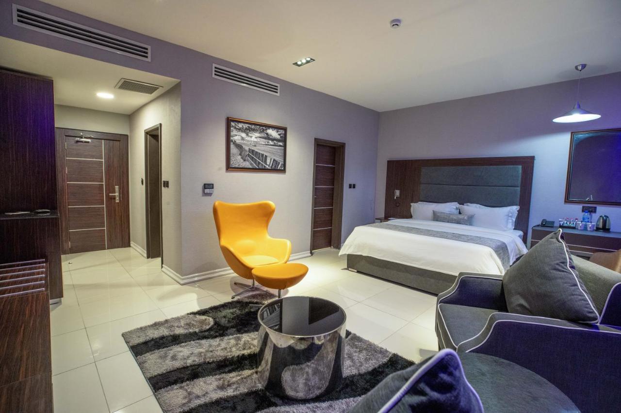 Bon Hotel Tripod Overri Kültér fotó