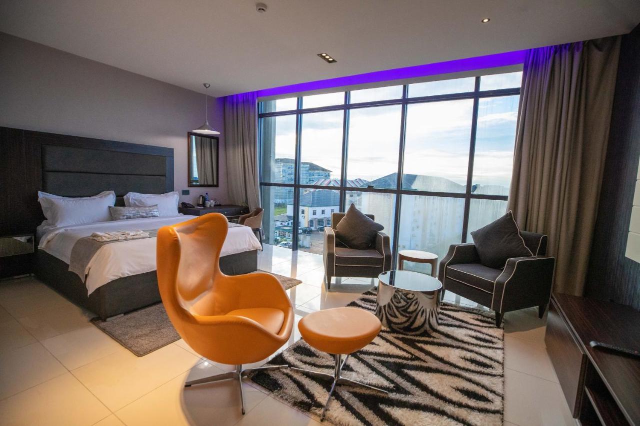 Bon Hotel Tripod Overri Kültér fotó